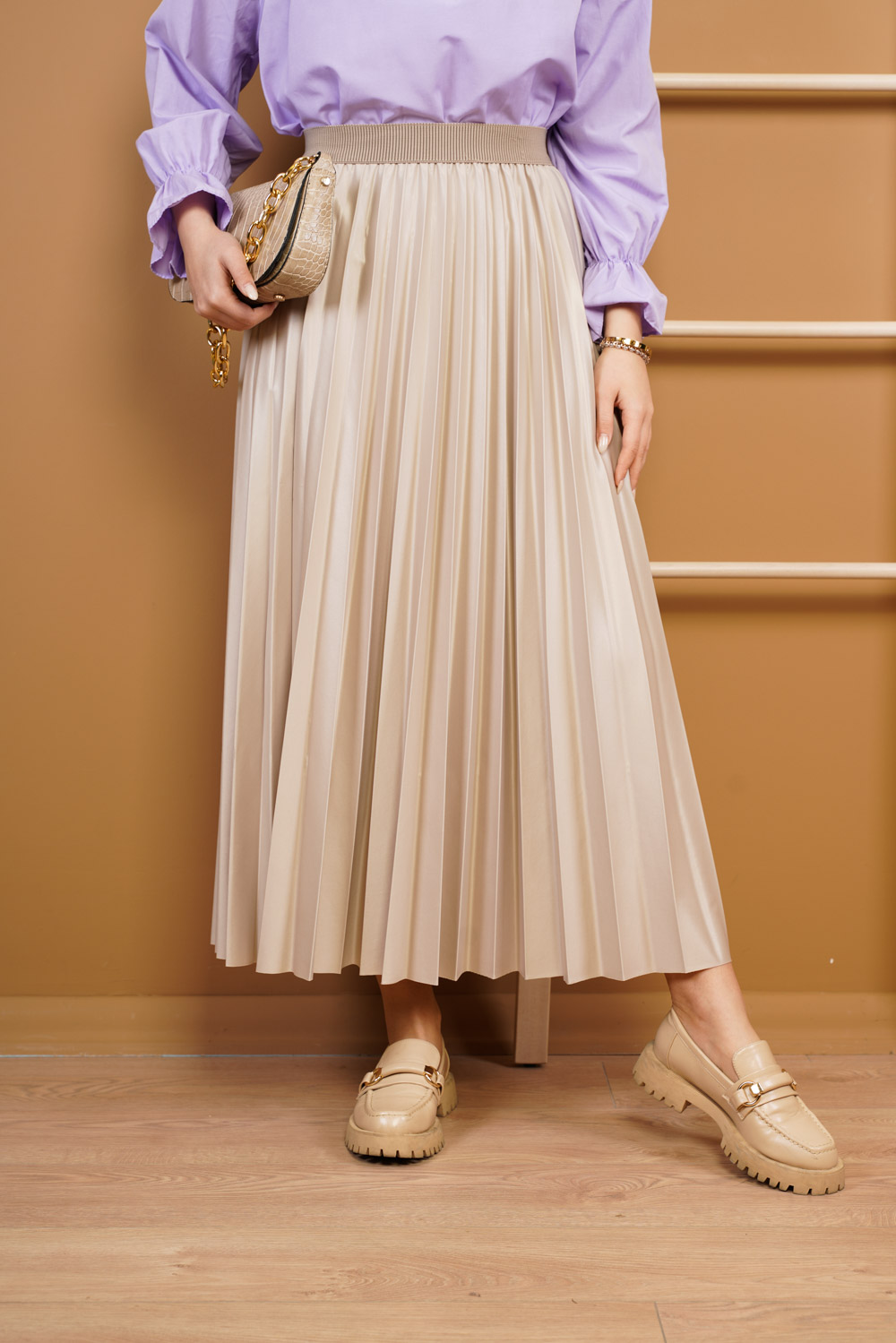 Beige plissé long skirt