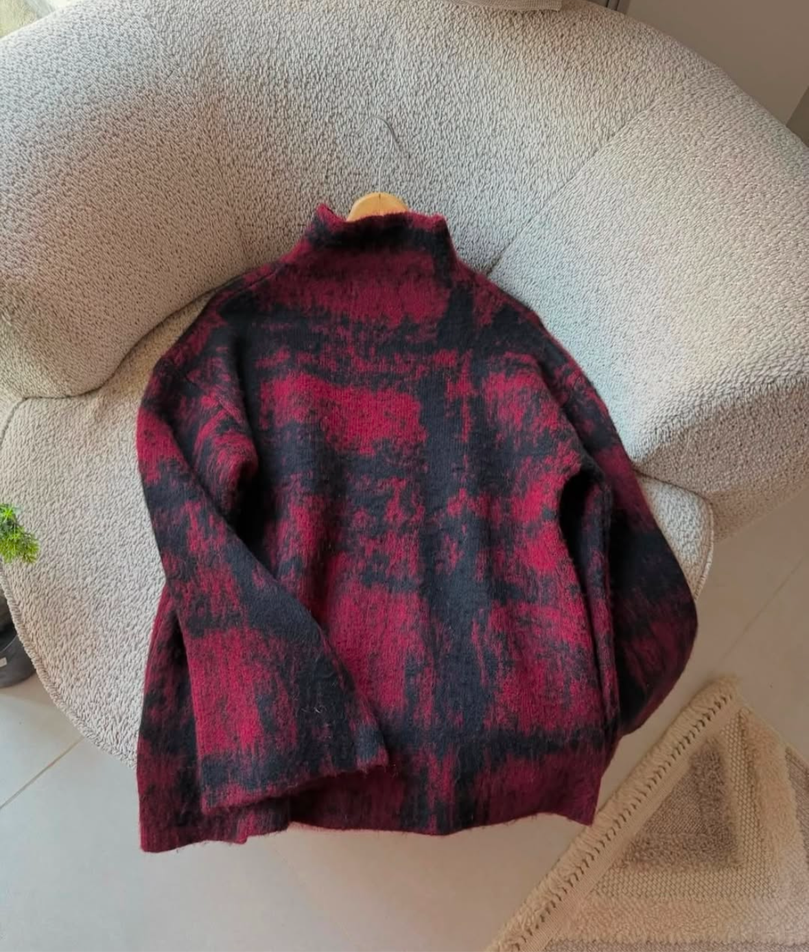 Burgundy wool Sweater