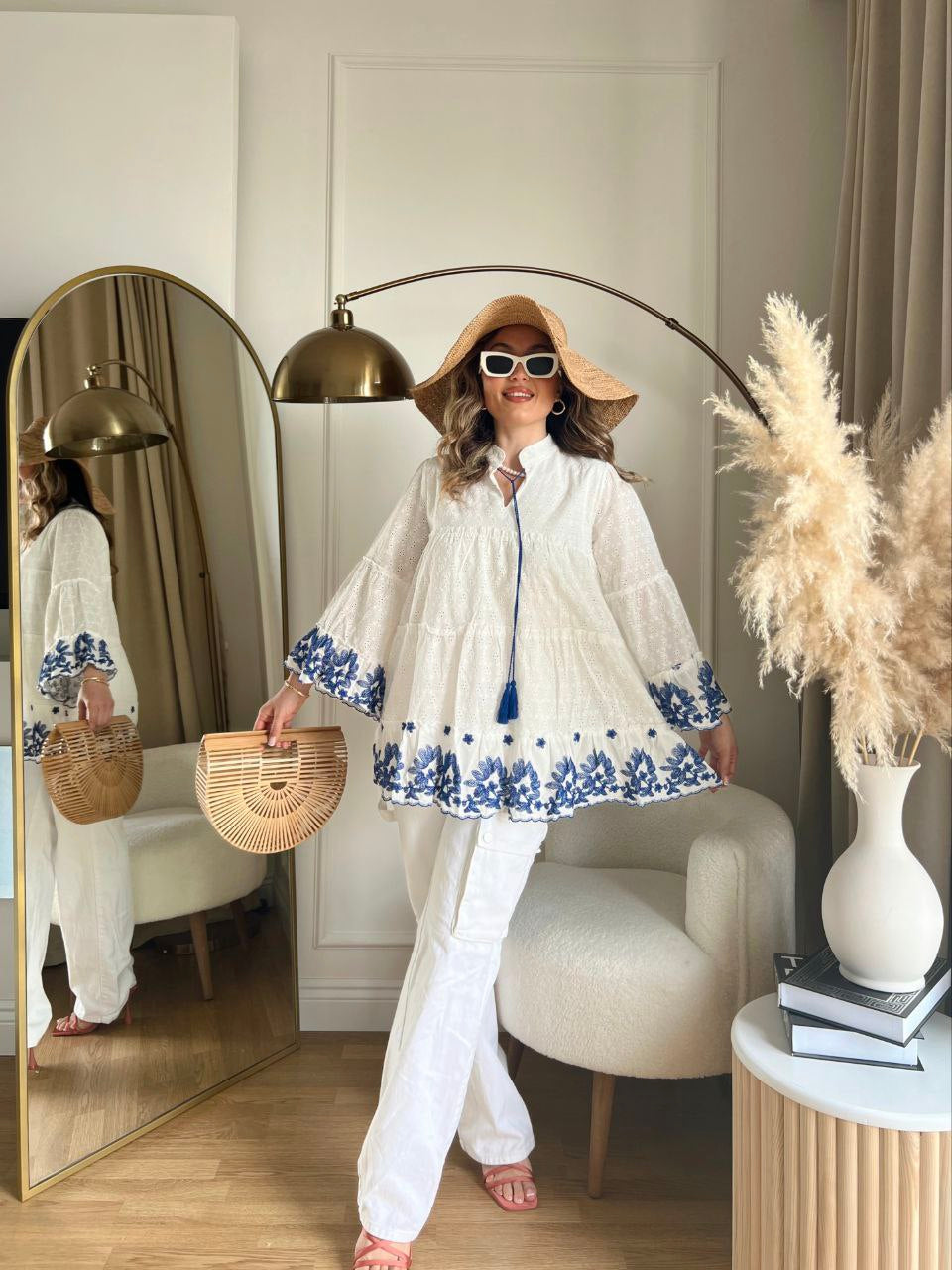 Broderie blouse